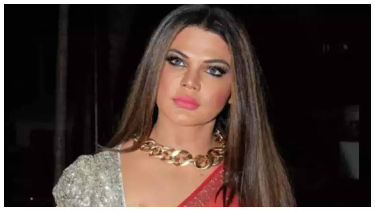 Rakhi Sawant remembers her struggling days in Bollywood; reveals she used to serve meals at weddings for Rs 50 |