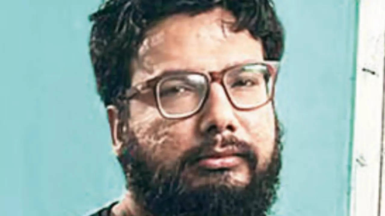 A former student of Aligarh Muslim University, Haris Farooqi is a key accused in Delhi IS terror module. 