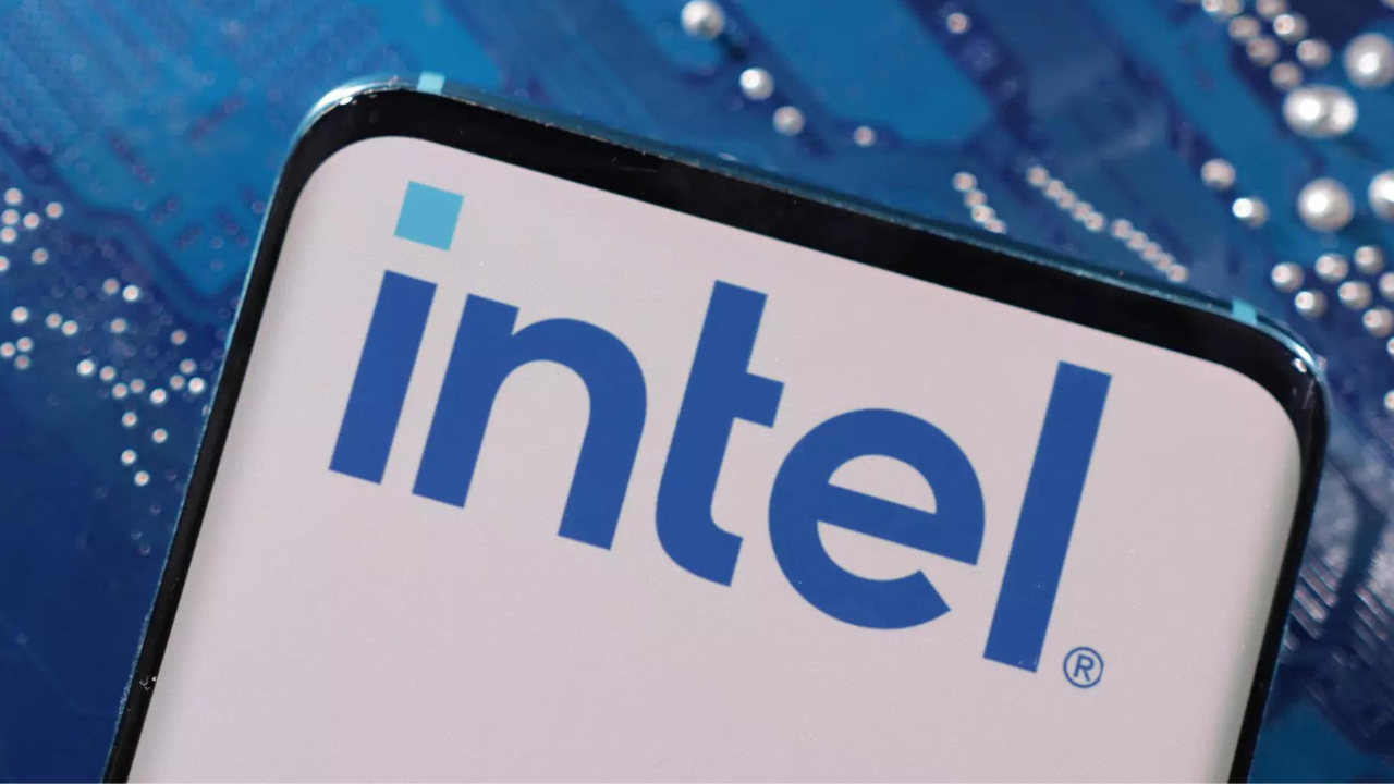 Intel raises $20 billion for US chip plants