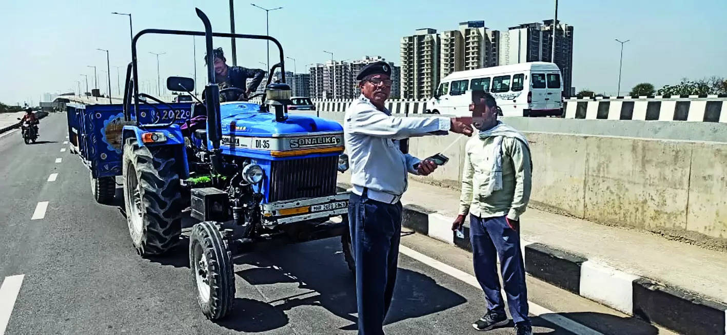 Express(way) headache for police, 60% challans for wrong-side driving