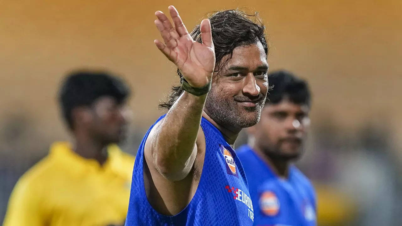 Long-time CSK skipper MS Dhoni steps down from captaincy at 42