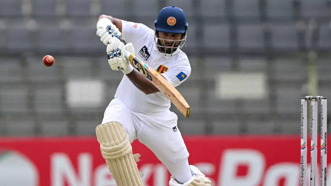 1st Test: Karunaratne half-ton keeps SL in control against Bangladesh