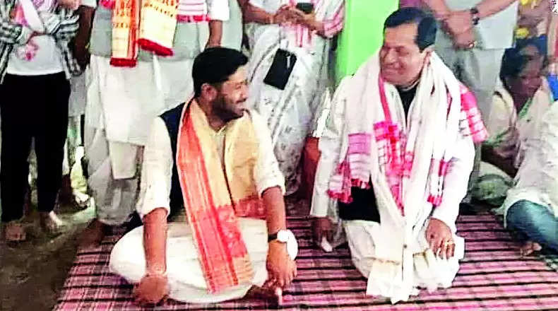 Paths of arch-rivals Sonowal and Lurinjyoti cross during temple run
