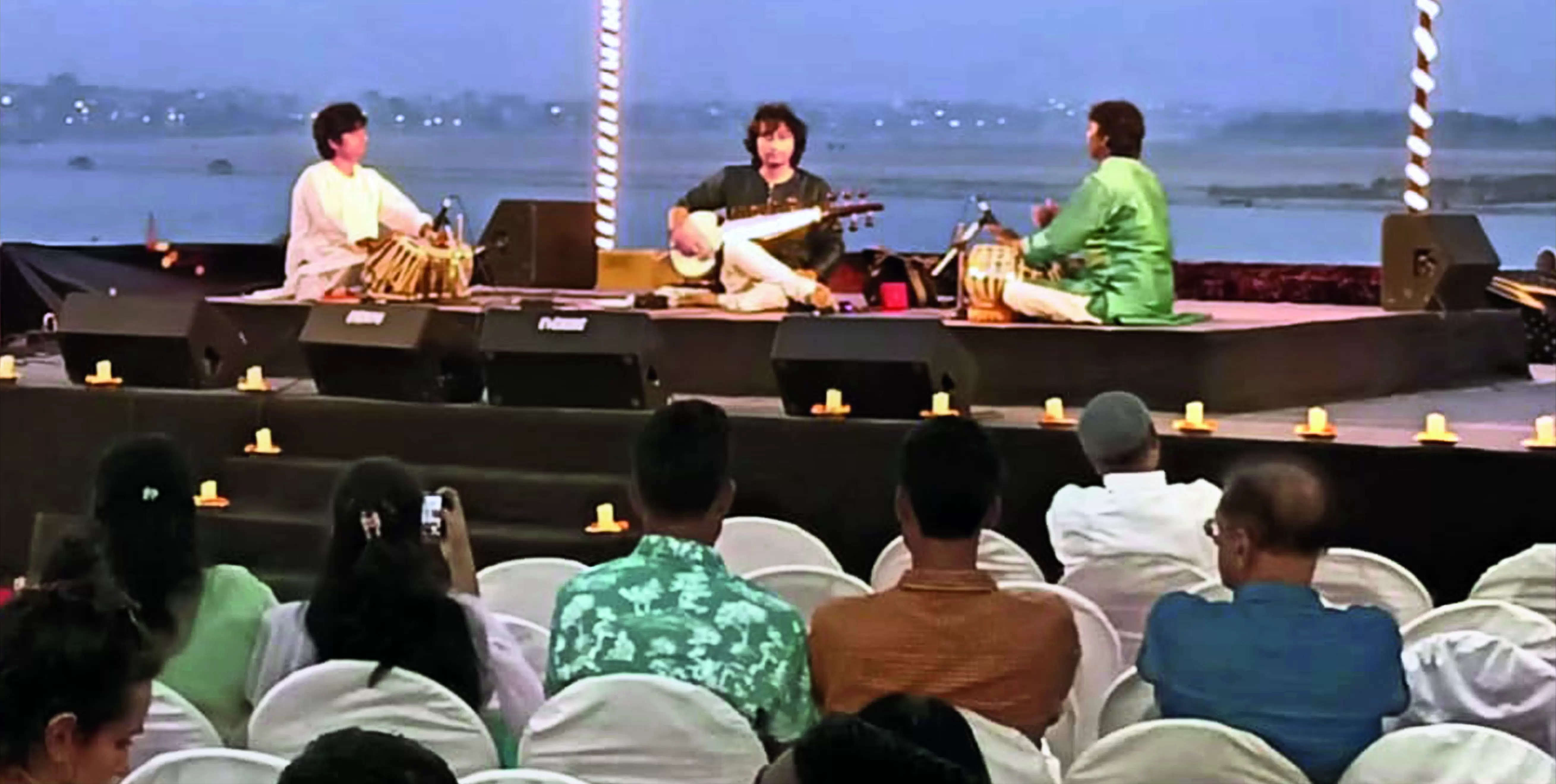 Musicians enthral tourists at NaMo ghat