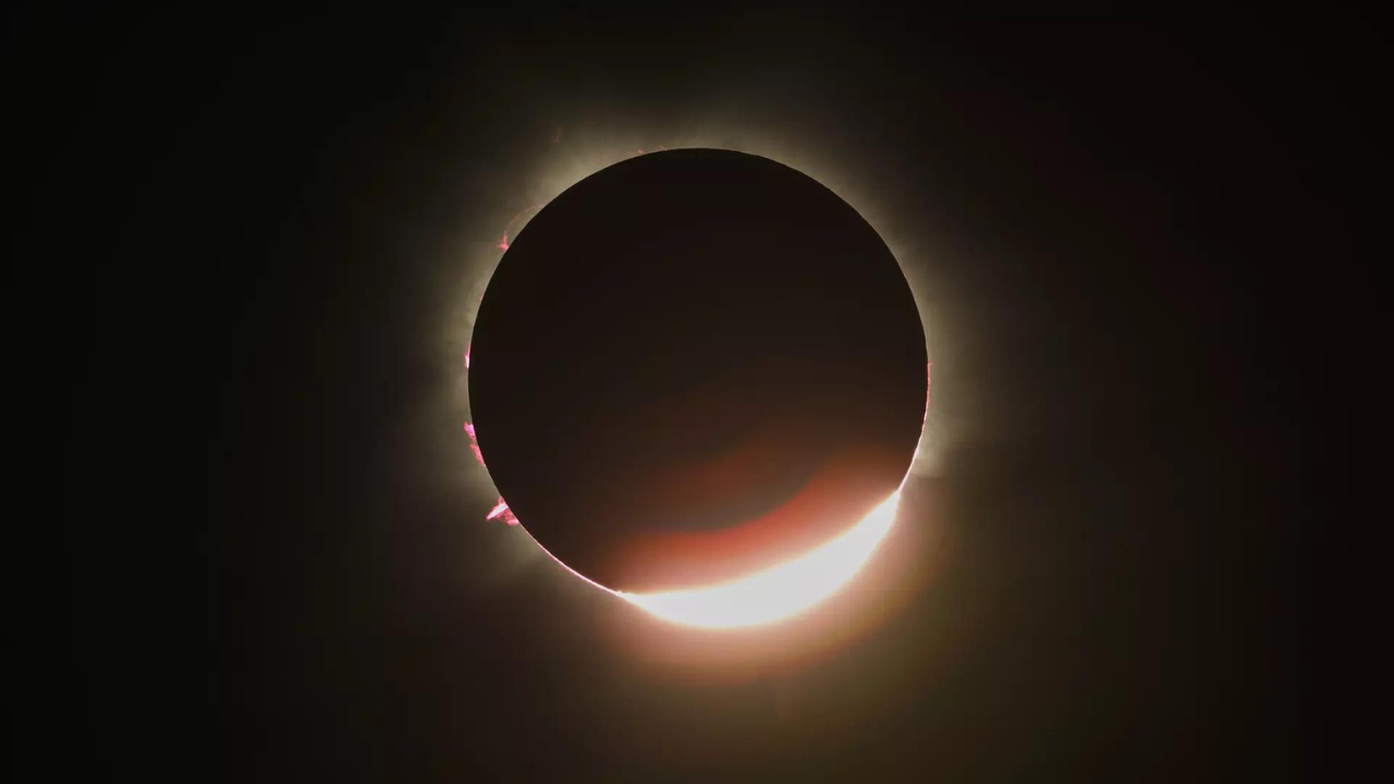 What not to do during the total solar eclipse on April 8, 2024
