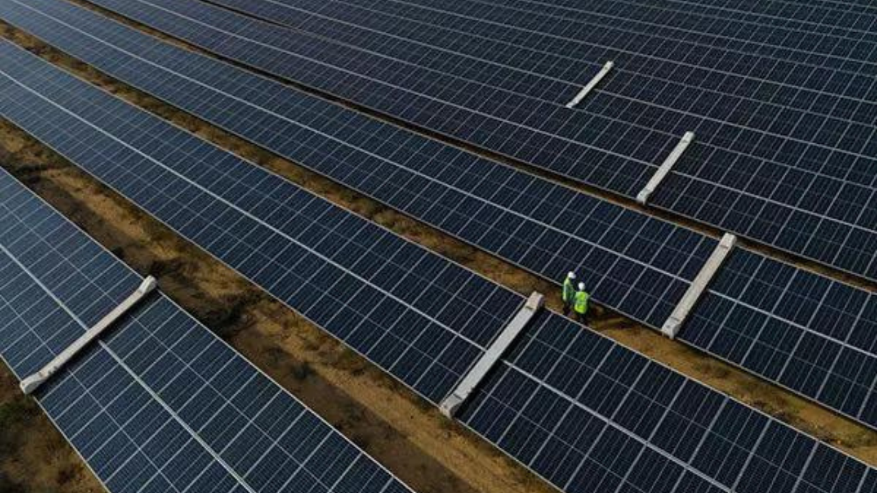 Adani Green Energy commence 775MW solar projects in Gujarat