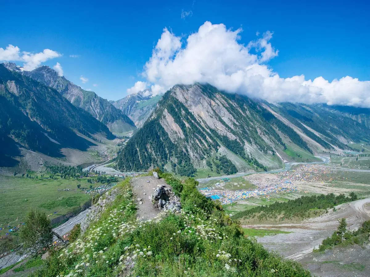 5 best quick getaways in J&k and Ladakh, as Zoji La opens for traffic