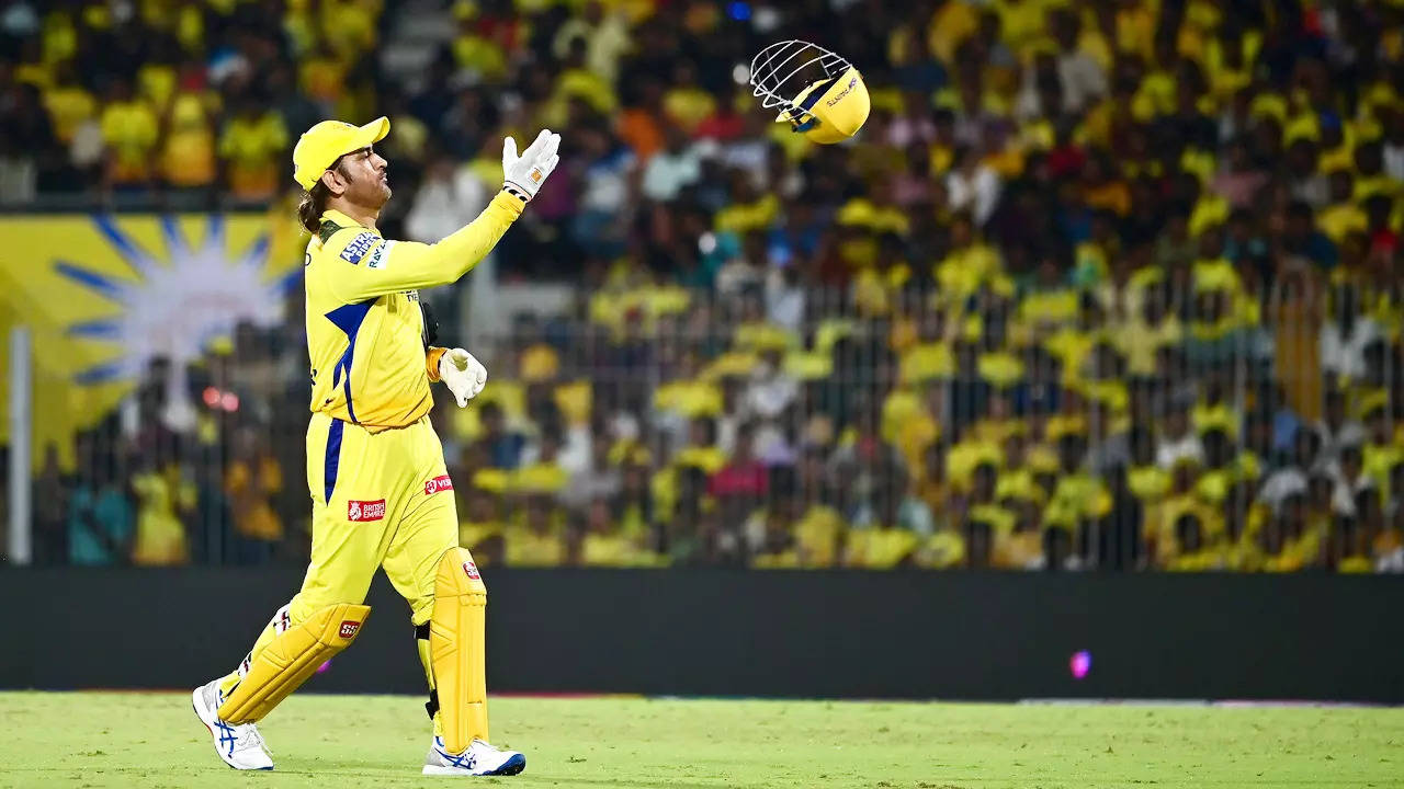 MS Dhoni first wicketkeeper to achieve this feat in T20 cricket