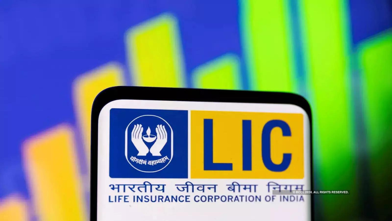 LIC share price: Could LIC’s 17% wage hike disrupt its stock rally?