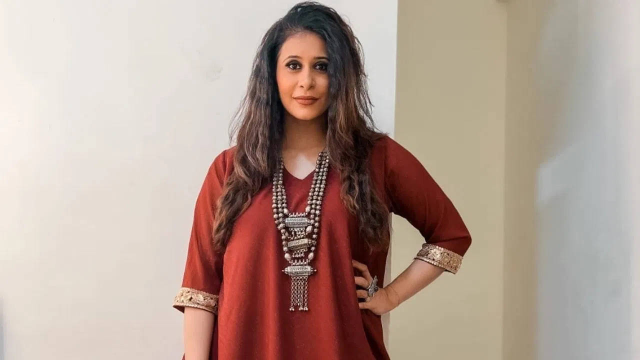 Kishwer Merchantt opens up about her postpartum weight loss; says, “It hit me when I couldn’t get up from the floor without help”
