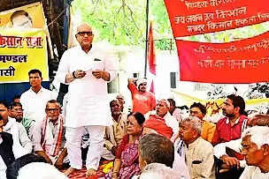‘BJP govt at Centre, state indifferent to farmers’ woes’