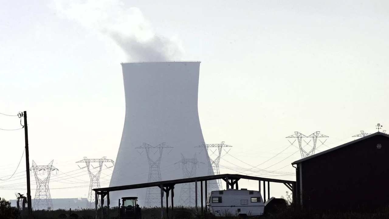 US nuclear industry upbeat on small reactors, despite setback