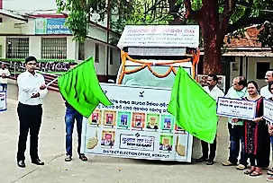 Chariot rolls to create awareness about polls