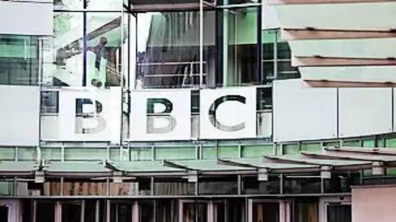 BBC splits up its news operation in India to meet regulations