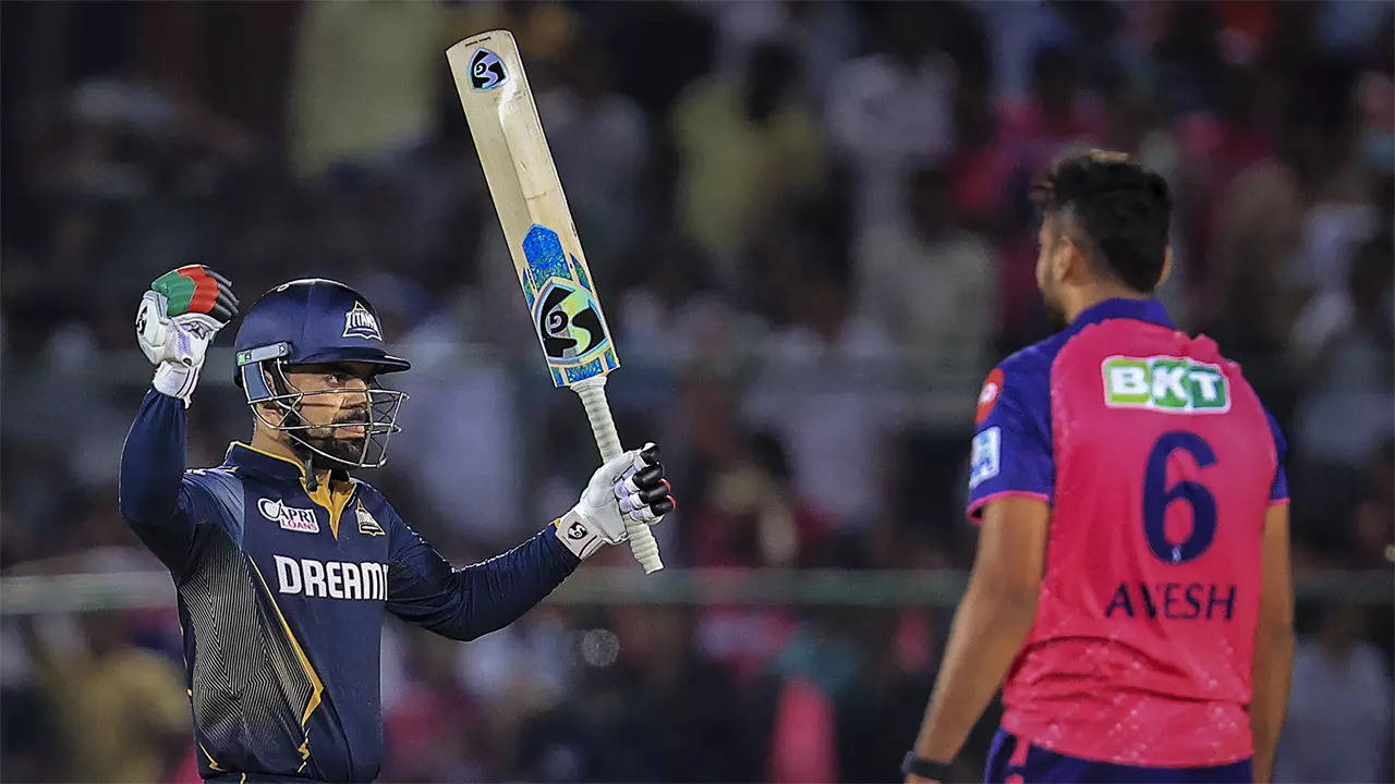 IPL: Rashid blazes in Gujarat's last-ball win over Rajasthan