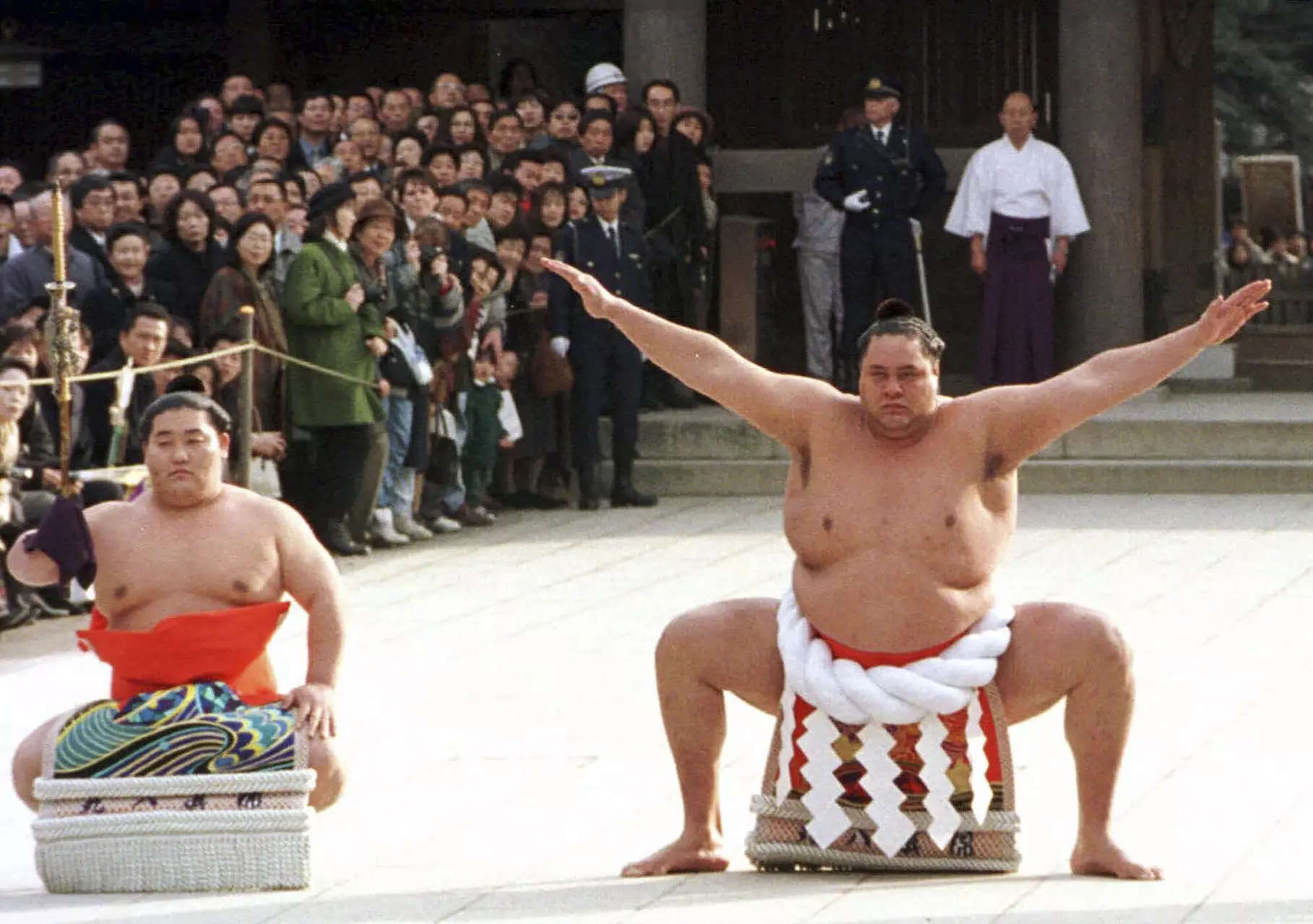 First foreign-born sumo grand champion dies aged 54