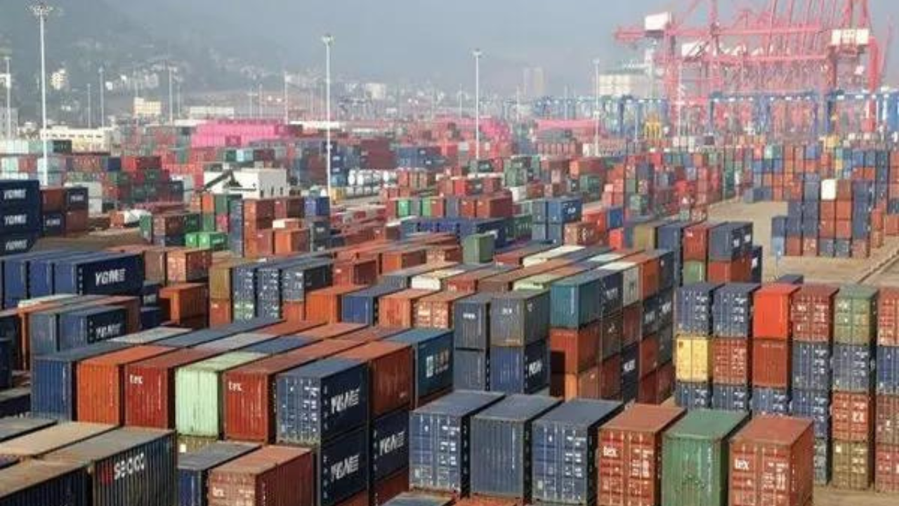 World goods trade growth in volume terms may dip 1.2% in 2024: GTRI