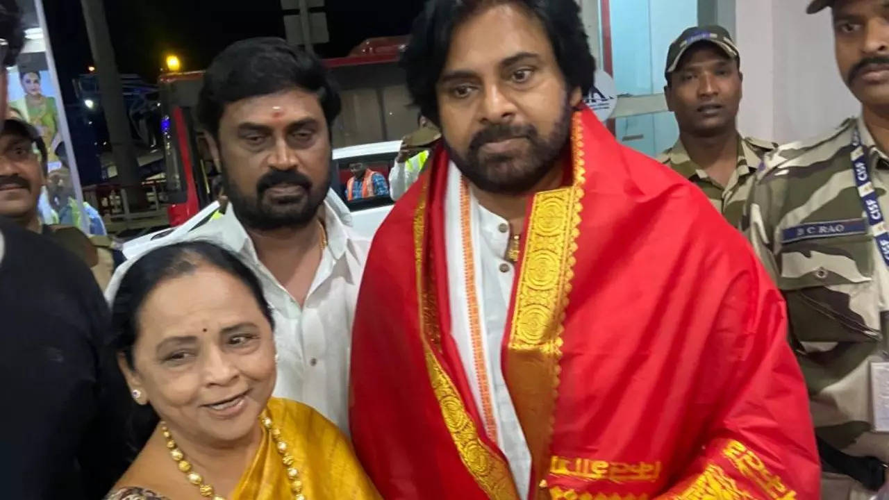Jana Sena chief Pavan Kalyan reaches Tirupati to sort out differences within the party (File Photo)