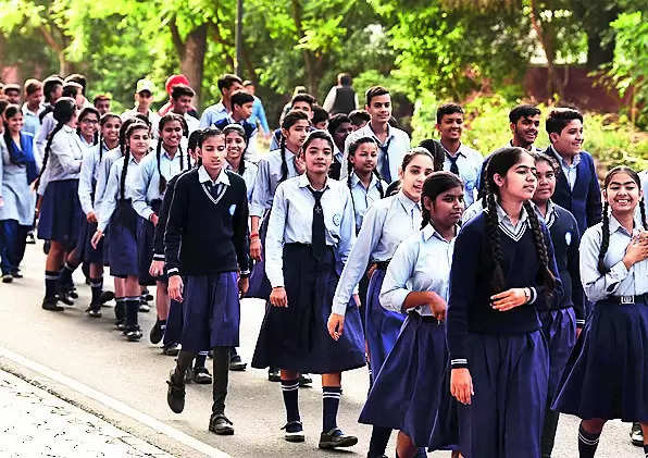 Over 1,000 students switched from pvt to govt schools last yr