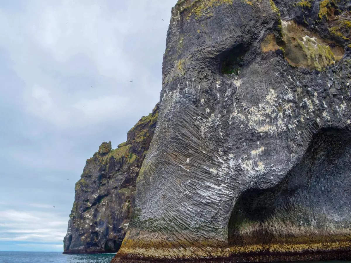 Visiting Iceland's Elephant Rock, which bears uncanny resemblance to an elephant!