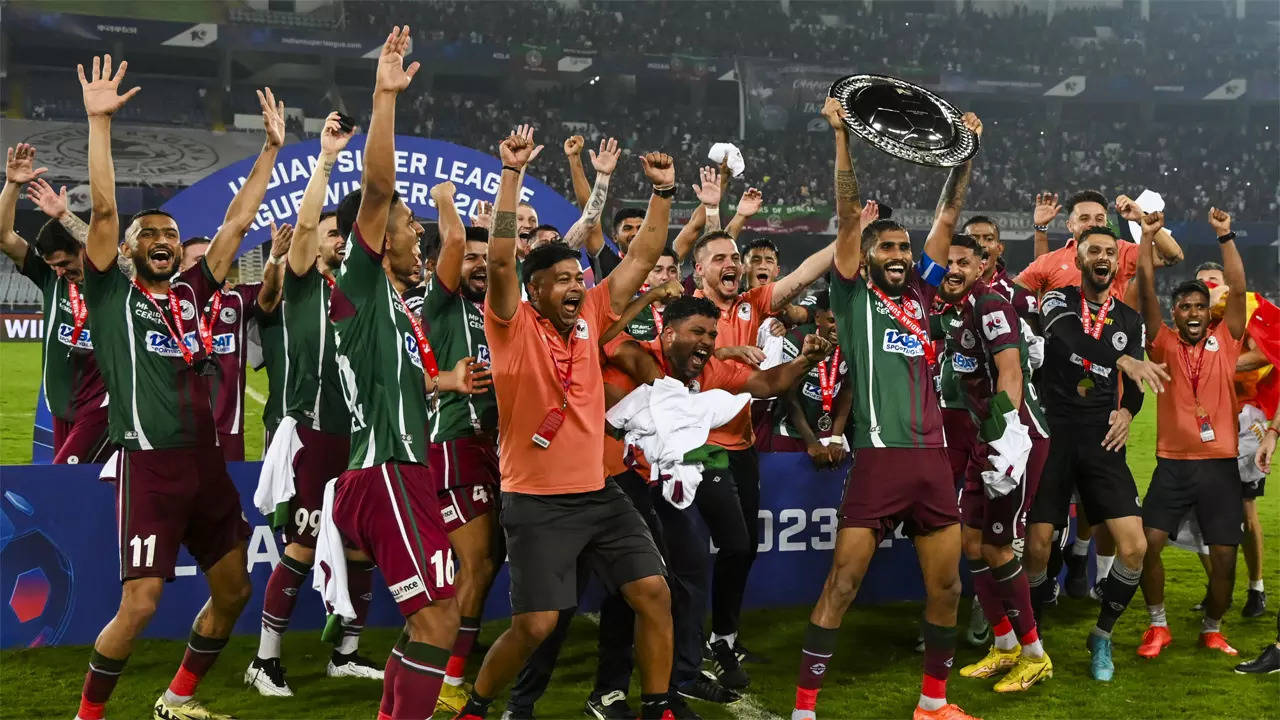 Mohun Bagan Super Giant players celebrate after beating Mumbai City FC in the last league match. (PTI Photo)