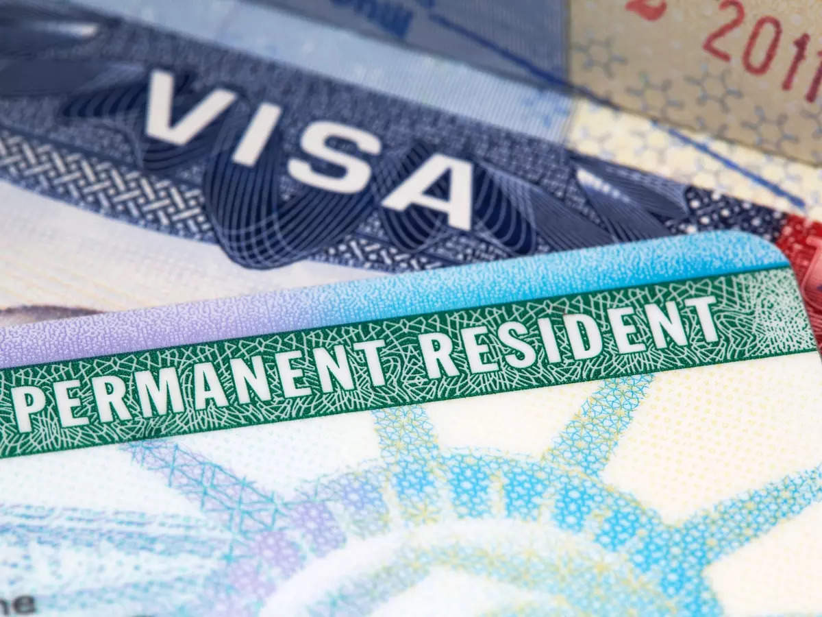 What is a Green Card? Advantages of a Green Card and who can apply