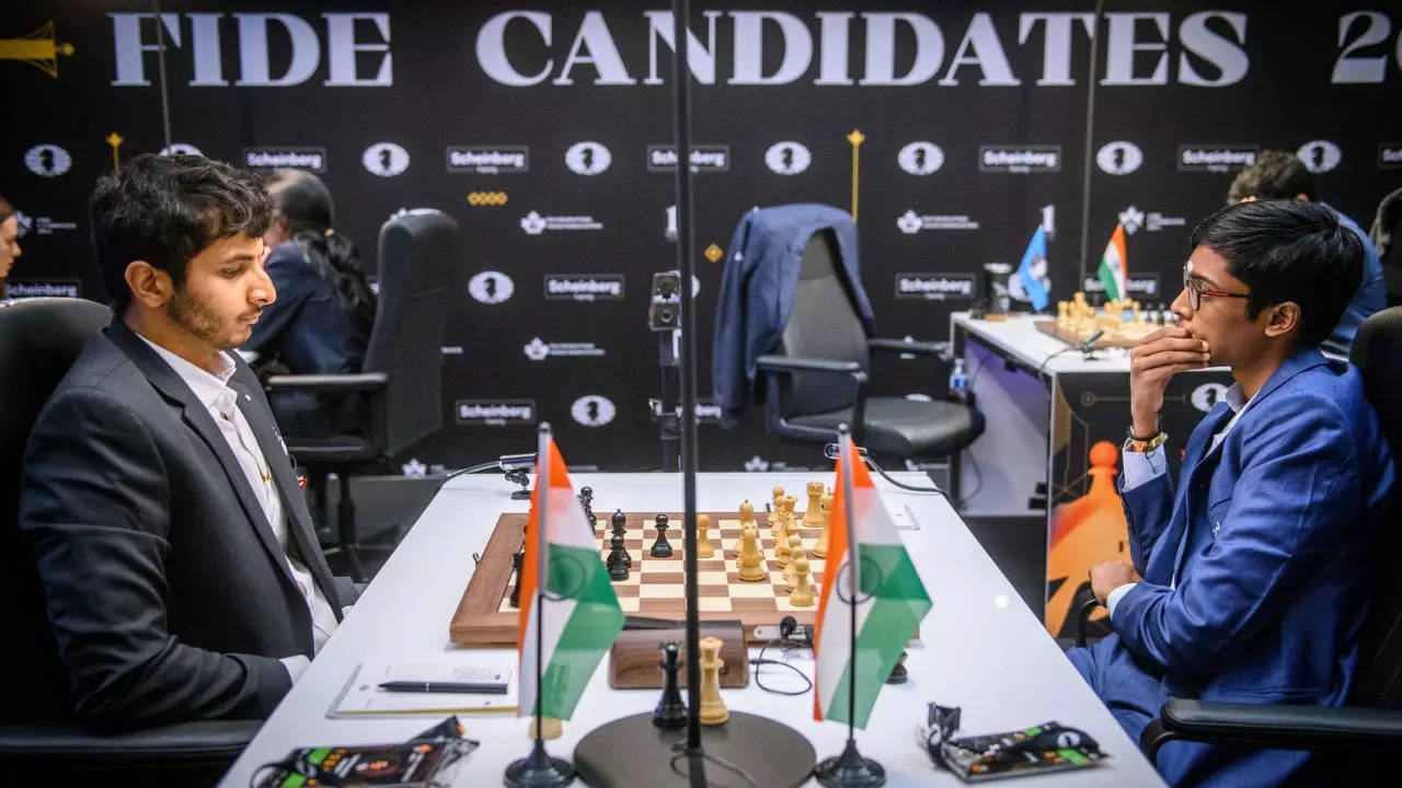 R Praggnanandhaa and Vidit Santosh Gujrathi (@FIDE_chess X Photo)
