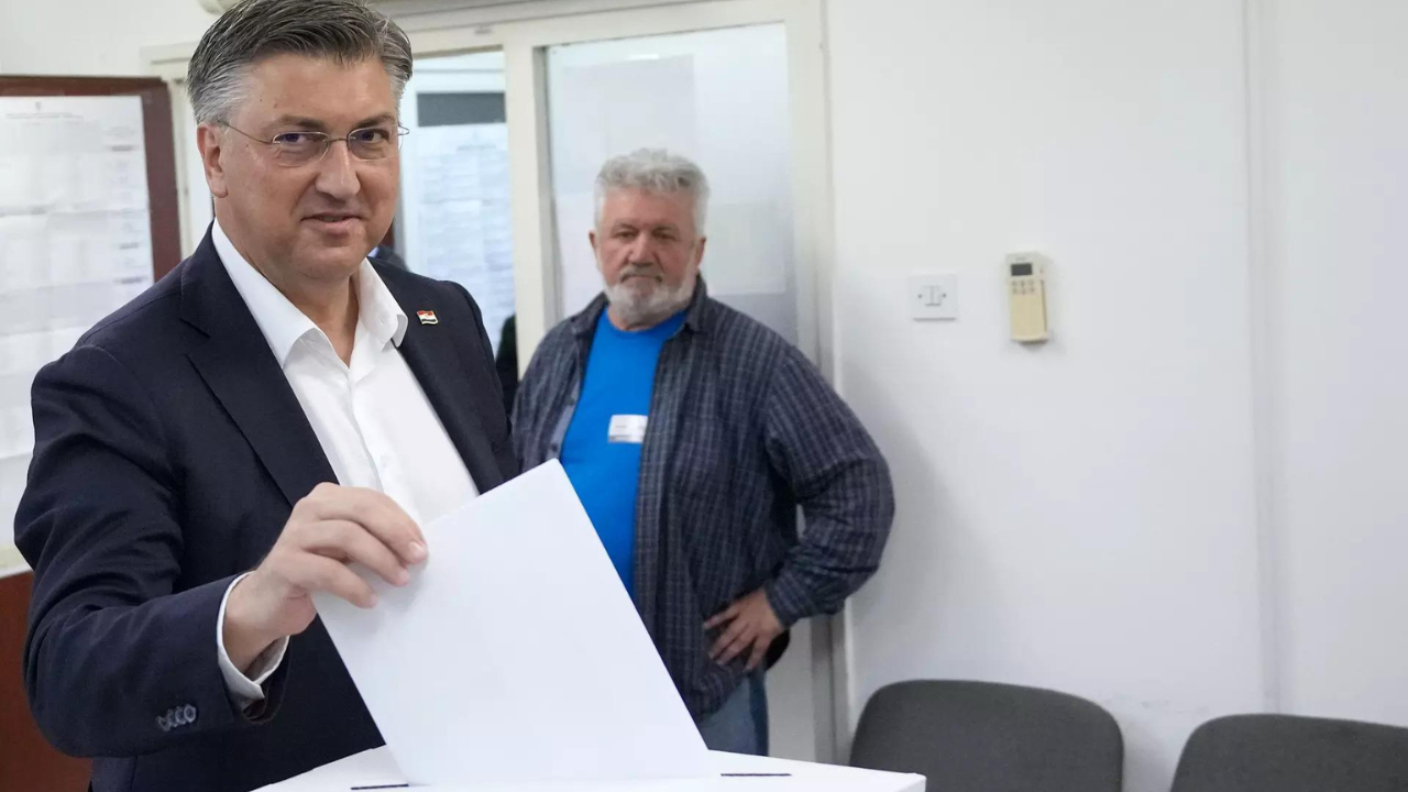 Croatia holds parliamentary polls amid PM-president rivalry