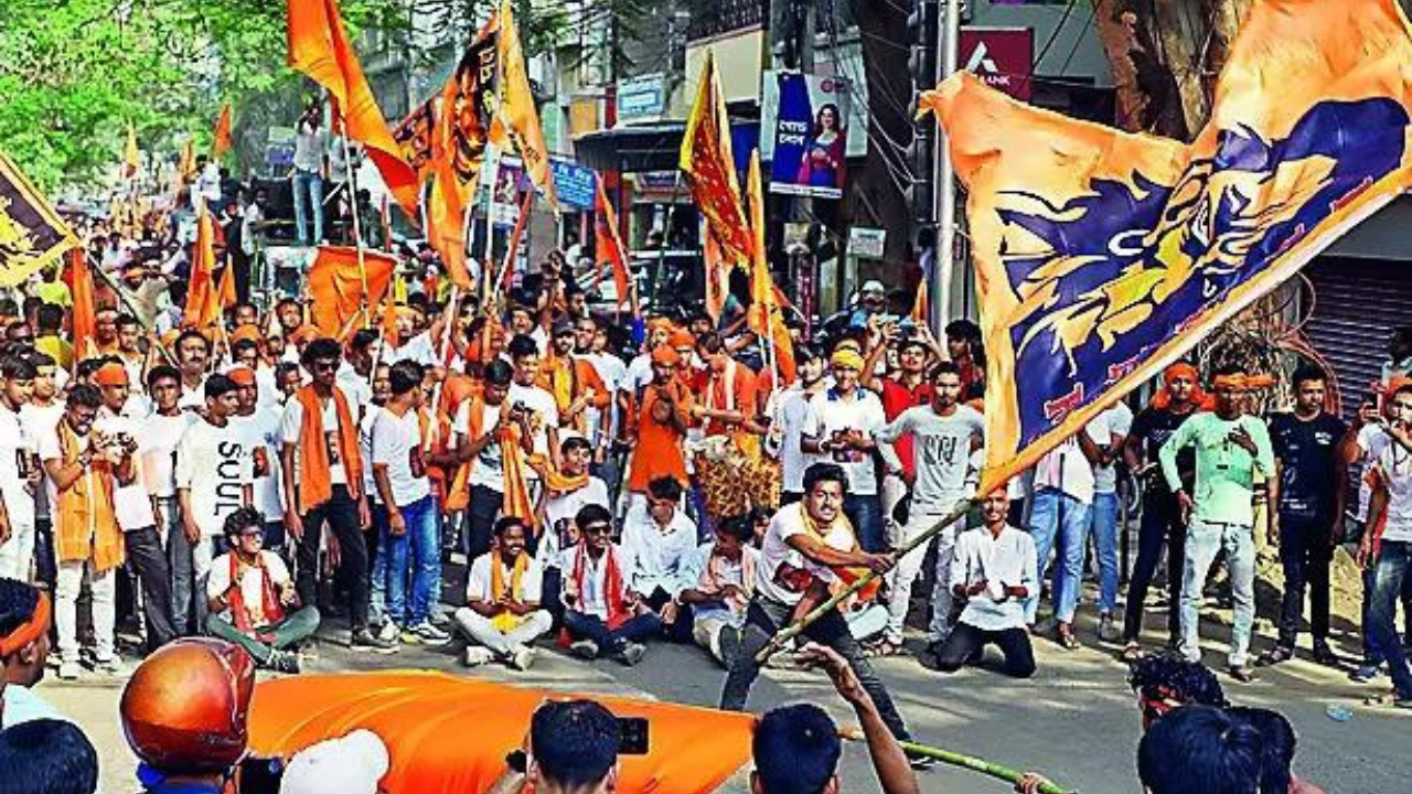 Groups clash in West Bengal district on Ram Navami; 18 injured