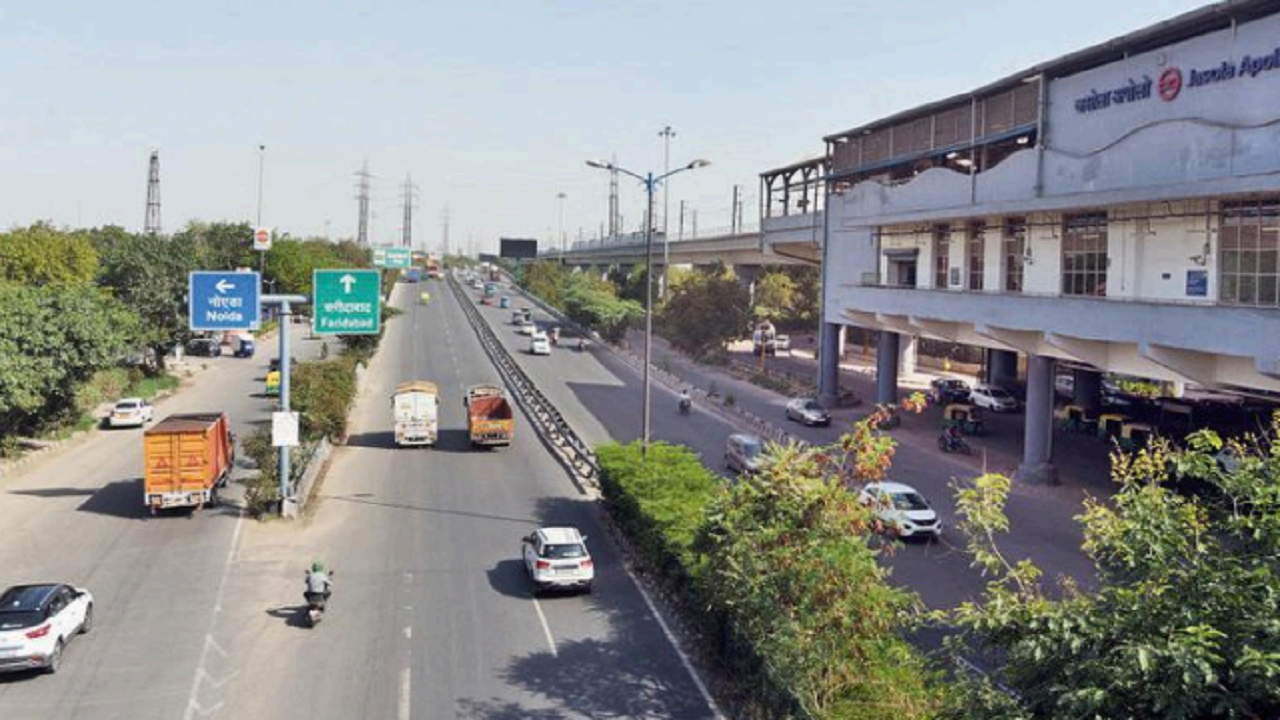 Sarita Vihar flyover is among the four identified for repairs