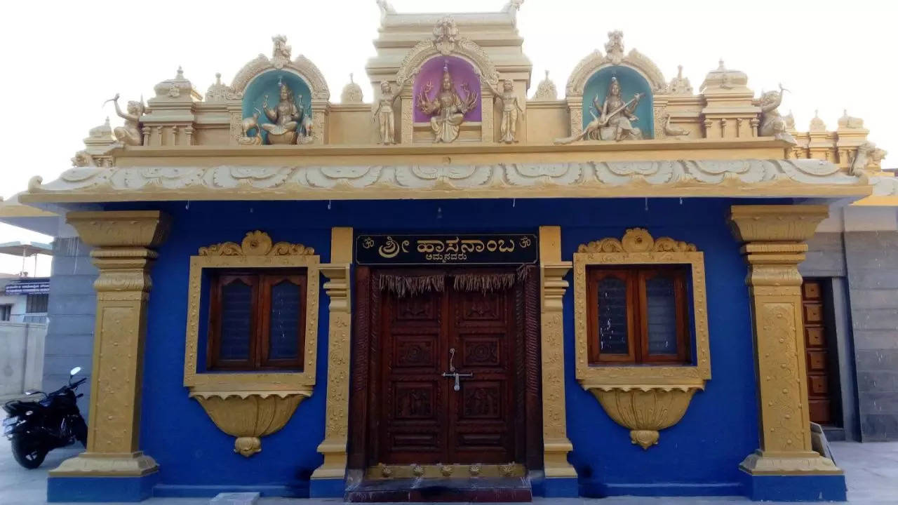 The mysterious Hasanamba temple which is dedicated to the worship of Shakti only opens once a year. Source:  Kishore328/Wikipedia via CC0