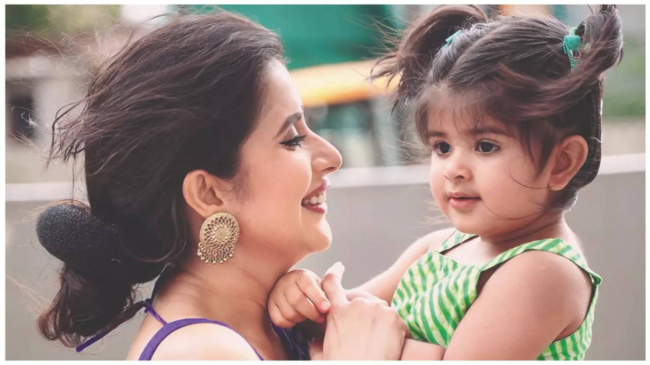 Exclusive - Charu Asopa on quitting Kaisa Hai Yeh Rishta Anjana: I’ll need to take a break from daily soaps for my daughter Ziana