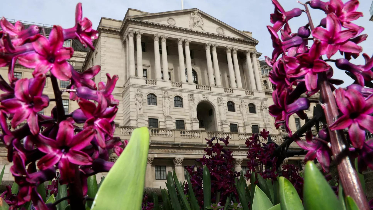 BoE tells lenders to get data on private equity or risk 'large loss'