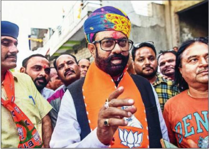 BJP’s Mahendrajeet Singh Malviya campaigns in Banswara