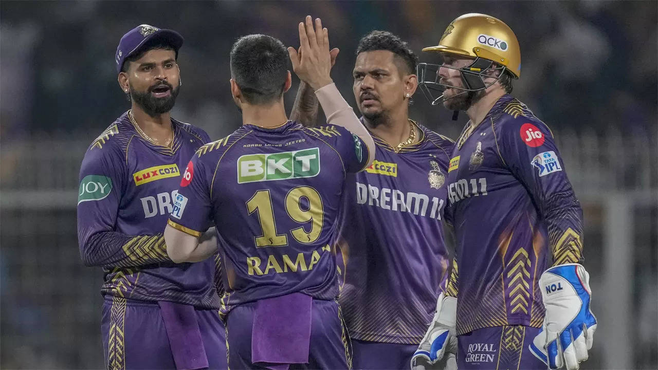 'Feel sorry for bowlers': KKR coach advocates bowling innovation