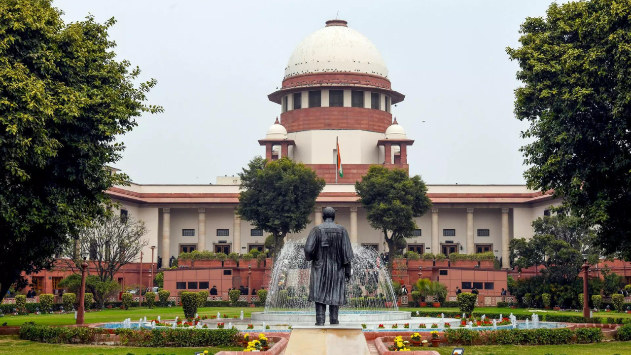 Relief for WB govt: SC stays CBI probe into recruitment case