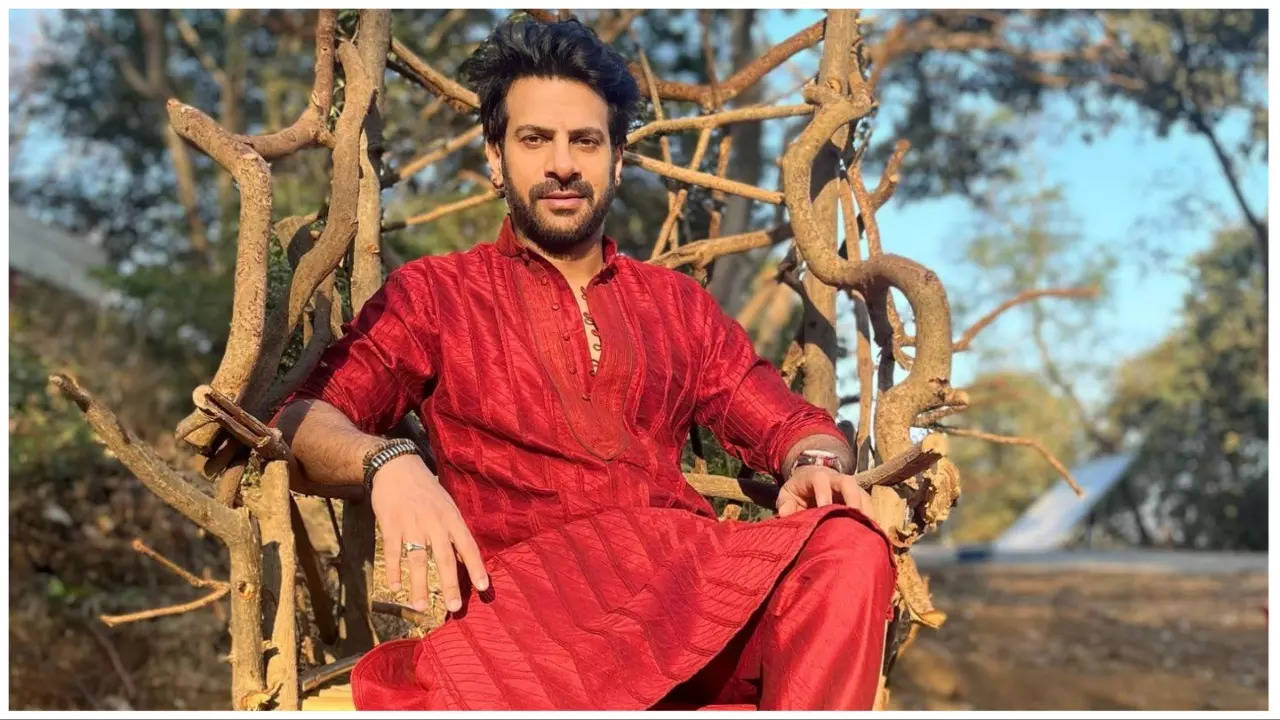 After playing Sayli Salunkhe’s husband, Karan Veer Mehra will now play her father in Pukaar – Dil Se Dil Tak!