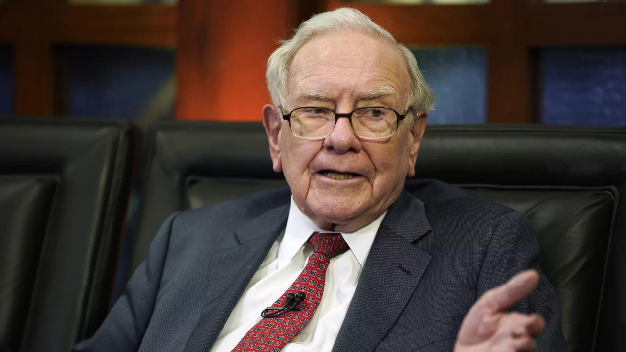 Omaha political influence: Billionaire Warren Buffet's support could decide US Presidential election results
