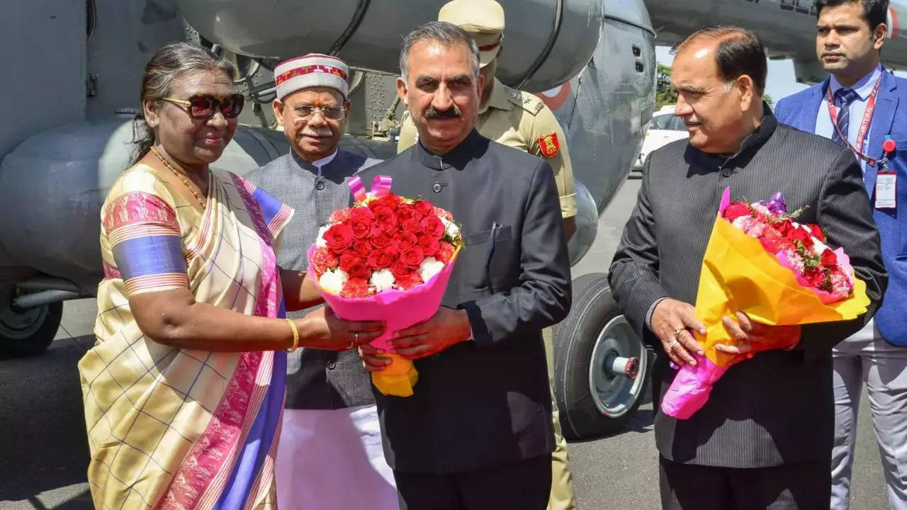 President Droupadi Murmu arrives in Shimla on 5 days visit of Himachal | India News