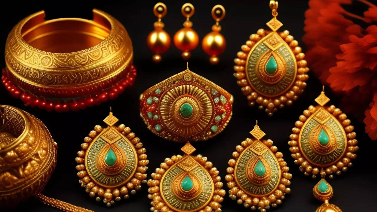 Gold rate today: Ahead of Akshaya Tritiya, check gold prices at Tanishq, Kalyan Jewellers, Malabar Gold