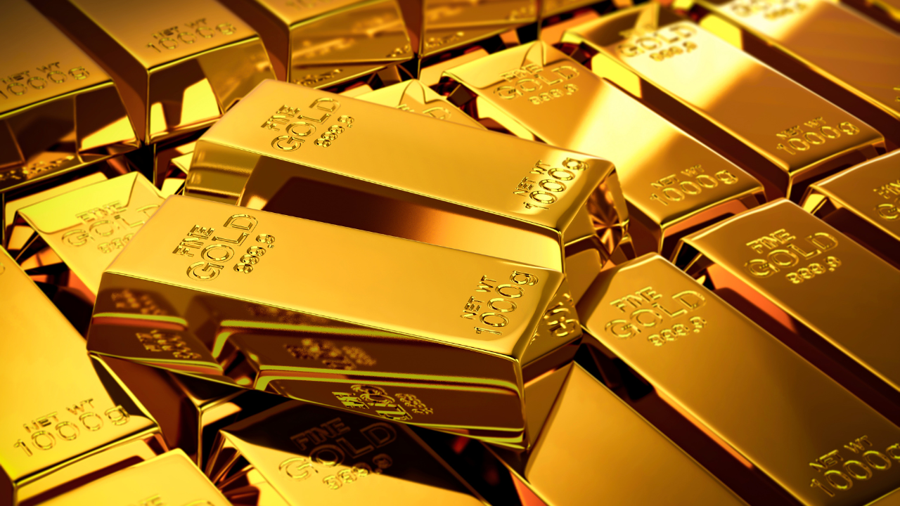 Gold prices today: Yellow metal at Rs 71,350/10 grams, silver at Rs 82,883/Kg