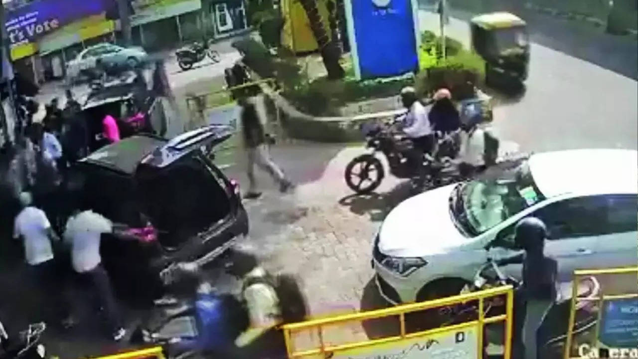 AAP MLA and his son booked by Noida police over fuel pump brawl