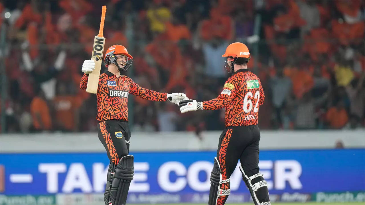 166 hunted down in mere 45 minutes! SRH onslaught goes to a new high
