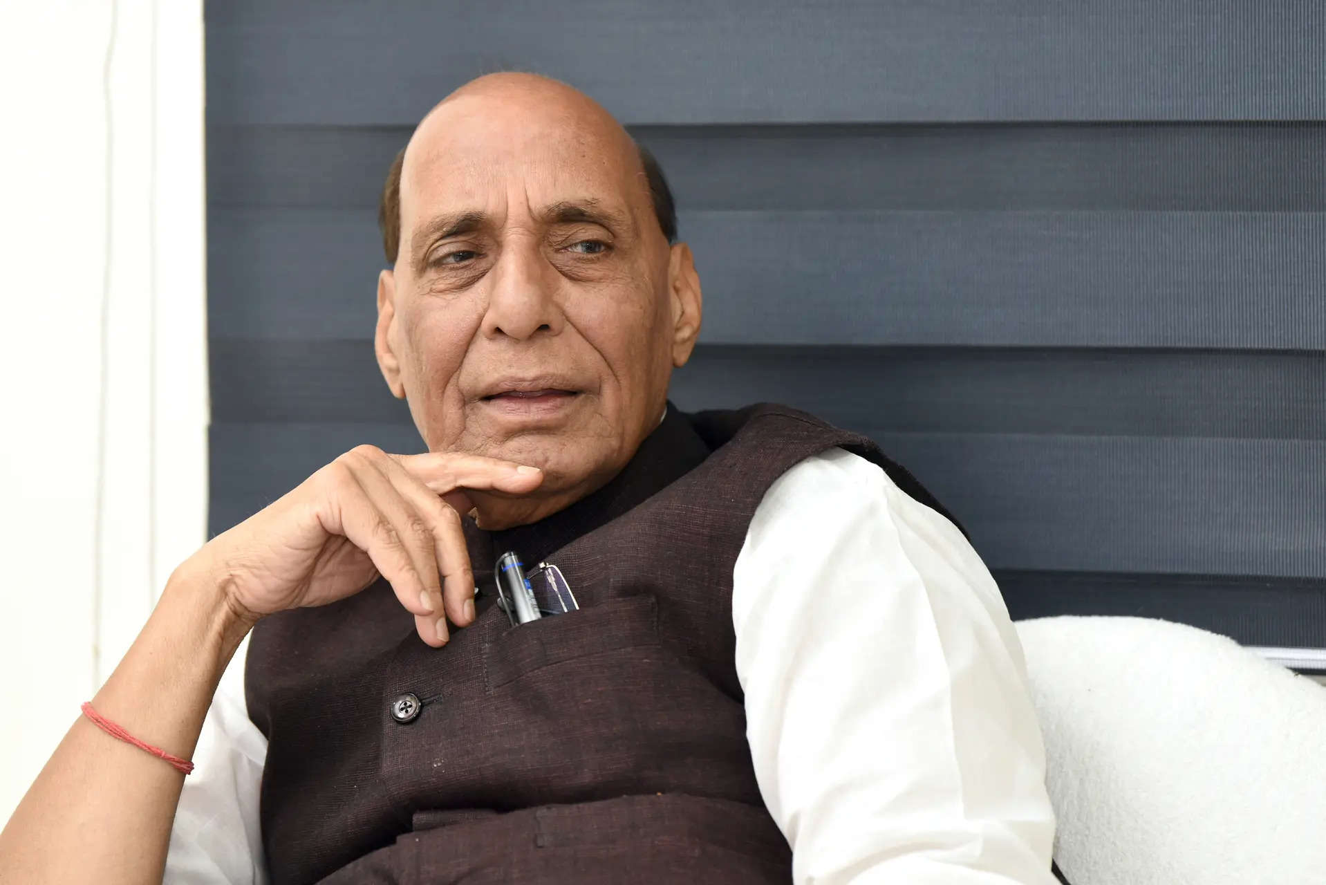 BSP nominee is richest, Rajnath owns no vehicle