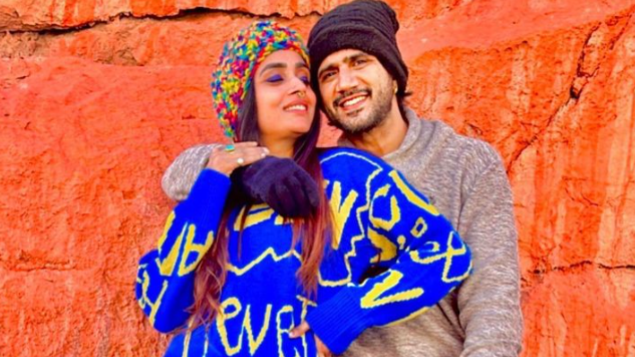 Exclusive- Chirag Thakkar on managing personal and professional life with wife  Parul Chauhan: We are travel freaks and we take out time from our hectic schedules to travel somewhere at intervals