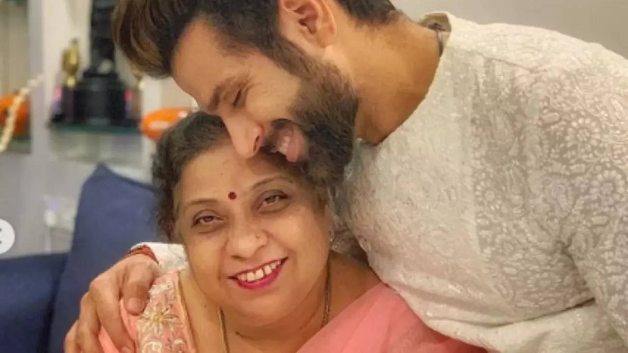 Delve into the heartwarming moments between Rithvik Dhanjani and his mom that will melt your heart