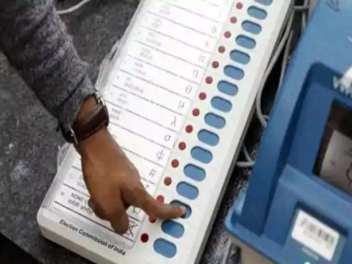 Eight Static Surveillance Team members skip poll duties in Ghazipur, booked