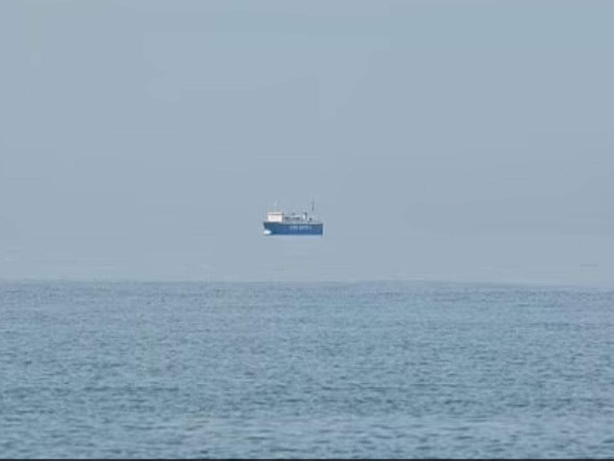 Ship ‘floating in the sky!’ Mind-boggling images captured along Greek coastline; see pics