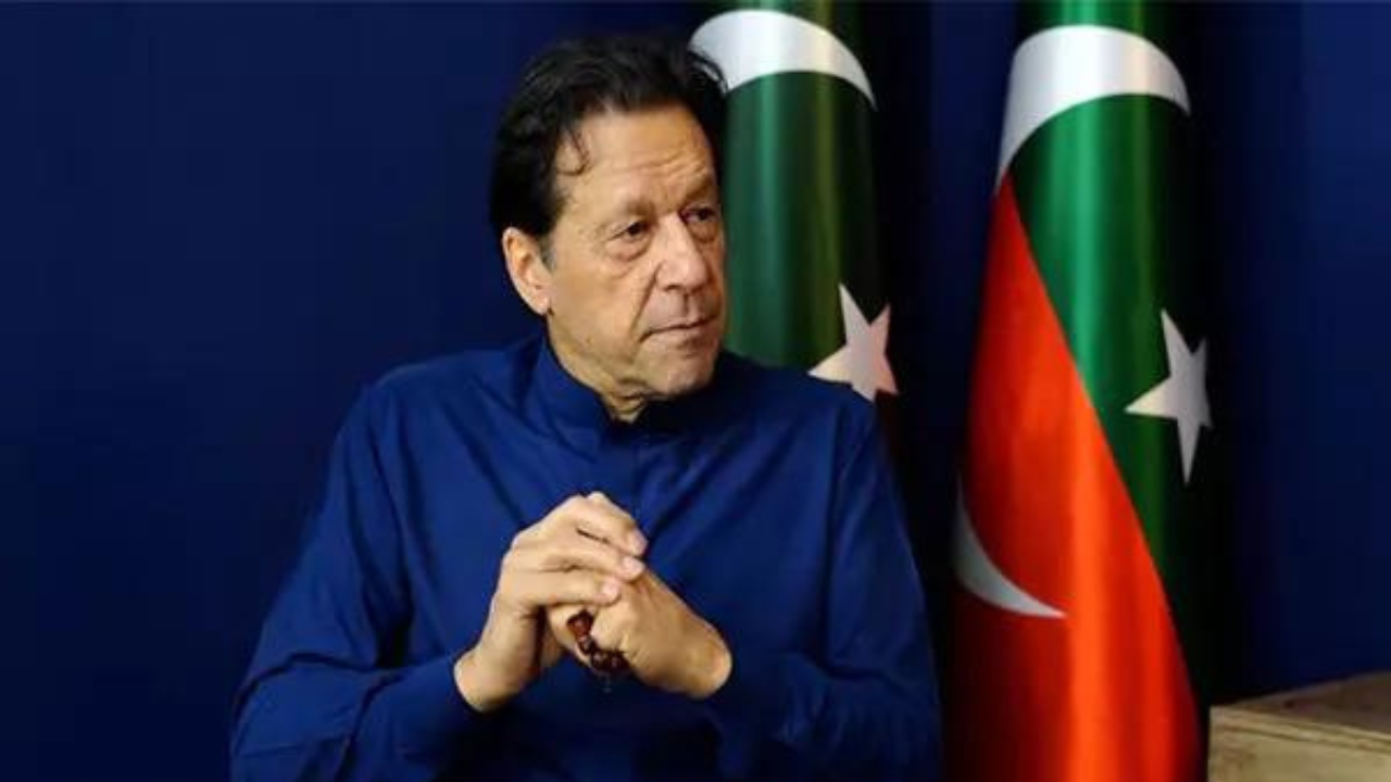 Pakistan's government completes preparations for Imran Khan's virtual appearance in Supreme Court today