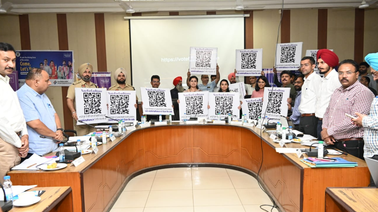 General observer, police observer and DEO Ludhiana launch website to track queue at polling stations on voting day
